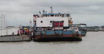 শিমুলিয়া-কাঠালবাড়ী নৌরুটে ফেরি চলাচল ব্যাহত