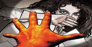 শিশুকে ধর্ষণের চেষ্টা : ইউপি চেয়ারম্যান মীমাংসায় ব্যস্ত!