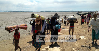 ত্রাণের জন্য রোহিঙ্গার ছদ্মবেশ!