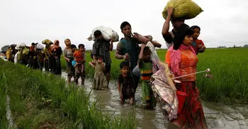 Awami League distributes relief among Rohingyas