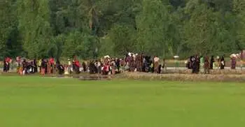 Rohingyas fleeing violence in Myanmar stranded at Naf river