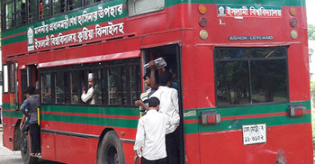 সিটে বসা নিয়ে ইবির বাসে বহিরাহগতদের হামলা