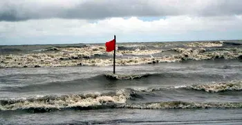 Cautionary signal no 3 for sea ports