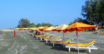 কক্সবাজারে বিদেশিদের জন্য পৃথক ট্যুরিস্ট জোন