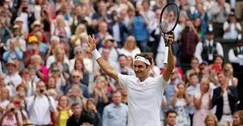 Sublime Federer outclasses gritty Berdych to reach final