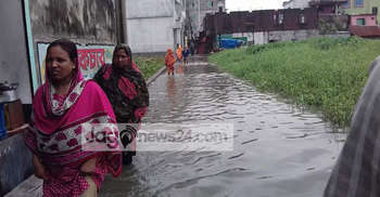‘ভোট চাইতে আসুক মজা দেখাব’