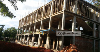 কলেজ ভবন নির্মাণে বাঁশ : গ্রেফতার তিনজন জেলহাজতে