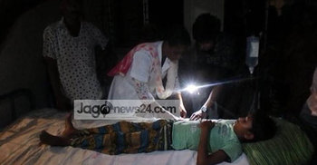 এবার লক্ষ্মীপুরে শিশুর পায়ুপথে বাতাস ঢুকিয়ে হত্যাচেষ্টা