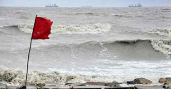 এখনো গভীর সমুদ্রে দুই শতাধিক ট্রলার