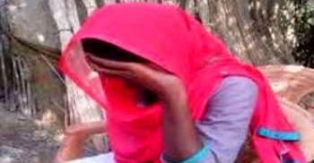 প্রেমিকের বাড়িতে ৩ দিন ধরে অনশনে প্রেমিকা, প্রেমিক নিখোঁজ