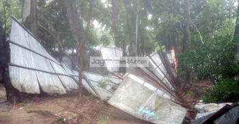 মোরার ভয়াবহতায় রাঙামাটিতে দুইজন নিহত