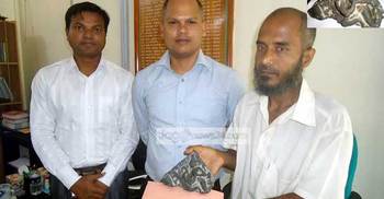 দিনাজপুরে কষ্টি পাথরের মূর্তি হস্তান্তর