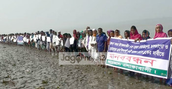 ভাঙনরোধের দাবি নদীপাড়ের মানুষের