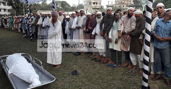 বাউল বাড়িতে চিরনিদ্রায় শায়িত বারী সিদ্দিকী