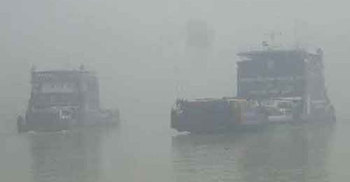 ২ ঘণ্টা পর পাটুরিয়া-দৌলতদিয়ায় নৌযান চলাচল শুরু