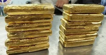 2 Indian nationals held at Shahjalal with 2.6 kg gold bars