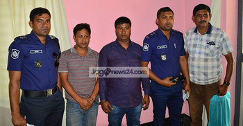 সিংহ ও চিতাবাঘের শাবকগুলো শার্শায় পৌঁছানোর কথা ছিল