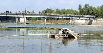 লালমনিরহাটে হুমকিতে বাঁধ ও রাবার ড্যাম