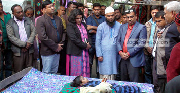 এবার মুক্তামণির পাশে সাতক্ষীরার এসপি