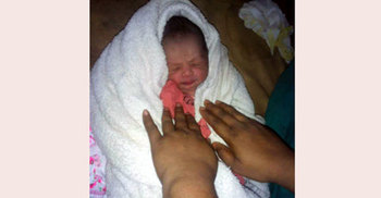 নবজাতকটির দায়িত্ব নিলেন ইউএনও