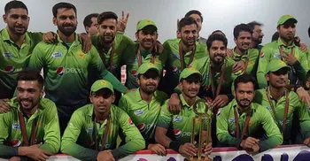 Pakistan secure top slot in ICC T20 rankings