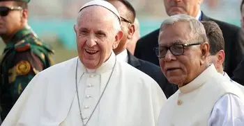 Pope asks for ‘decisive’ international step to end Rohingya crisis