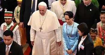 Pope avoids Rohingya term in key Myanmar speech