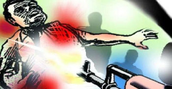 ইউপি চেয়ারম্যানের বন্দুকের গুলি কৃষকের কপালে