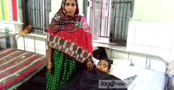 মুলার জন্য শিশুকে হাত-পা বেঁধে নির্যাতন!