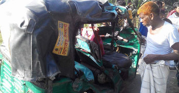 সিরাজগঞ্জে বাস-সিএনজি সংঘর্ষে নিহত ২