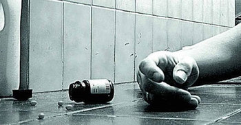 ঋণ কেড়ে নিল কলেজছাত্রের প্রাণ