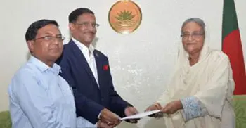 PM receives donations for relief fund