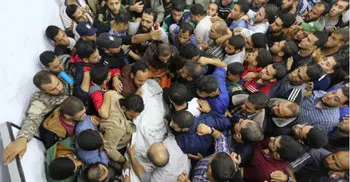 Gaza vows to respond to Israeli air strikes