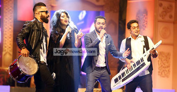 সুন্দরী প্রতিযোগিতার মঞ্চে গাইলেন হৃদয়-প্রত্যয়