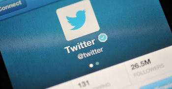 Twitter freezes 125,000 accounts for `terror content`