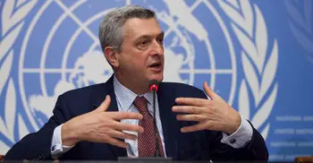UNHCR chief meets with Rohingya refugees in Bangladesh