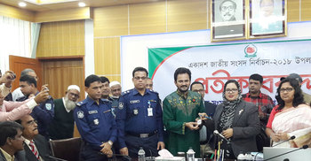 মোটরগাড়ি পেলেন ইমরান এইচ সরকার