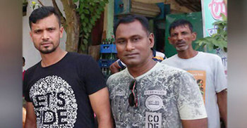 মাশরাফির প্রচারণায় ঢলে পড়লেন পুলিশ কর্মকর্তা