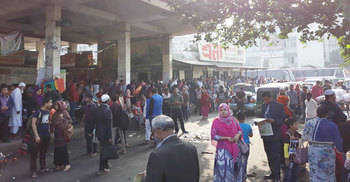 ছুটির ফাঁদে ঢাকা, ‘অদৃশ্য কারণে’ নেই বাস
