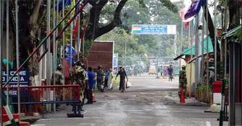 আখাউড়া স্থলবন্দরে ভারতীয়সহ ৫ যাত্রীর পণ্য জব্দ