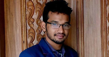 জানালা দিয়ে ভাই দেখলেন ভাইয়ের গলায় ফাঁস