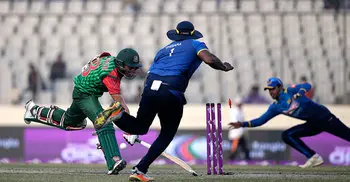 Sri Lanka clinch triangular series