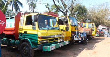 ভোলায় ট্যাংক-লরি শ্রমিকদের অনির্দিষ্টকালের ধর্মঘট
