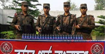 আখাউড়ায় ২৪৮ বোতল ফেনসিডিল উদ্ধার