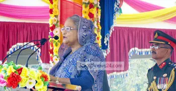 PM asks army to uphold democracy, constitution