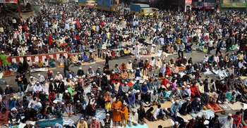 আল্লাহু আকবর ধ্বনিতে মুখর ইজতেমা ময়দান