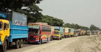 40km tailback on Dhaka-Ctg highway