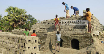 শ্রম এক মজুরি অর্ধেক