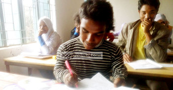 প্রতিবন্ধিতা দমাতে পারেনি তাকে