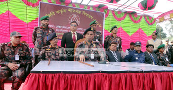 সীমান্তে মানুষ হত্যা গ্রহণযোগ্য নয় : বিজিবি মহাপরিচালক